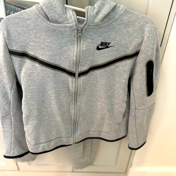 Nike Tech Boys' Sportswear Full-Zip Fleece Hoodie and Matching Pants. - Picture 1 of 7